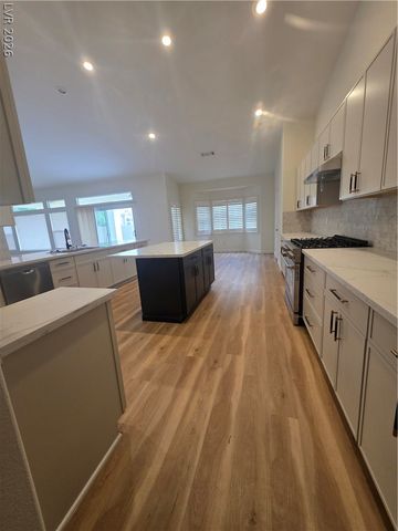 7430 Bisonwood Avenue, Las Vegas, NV 89131