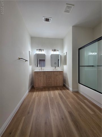 7430 Bisonwood Avenue, Las Vegas, NV 89131