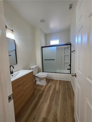 7430 Bisonwood Avenue, Las Vegas, NV 89131