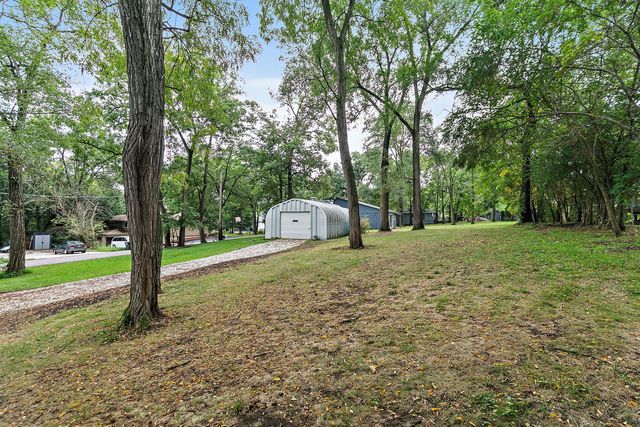 7N066 Woodlawn Avenue, St. Charles, IL 60174