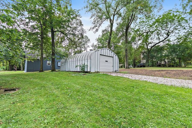 7N066 Woodlawn Avenue, St. Charles, IL 60174