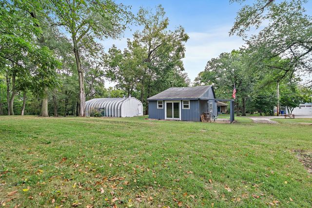 7N066 Woodlawn Avenue, St. Charles, IL 60174