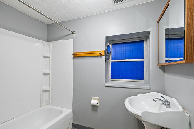 7N066 Woodlawn Avenue, St. Charles, IL 60174