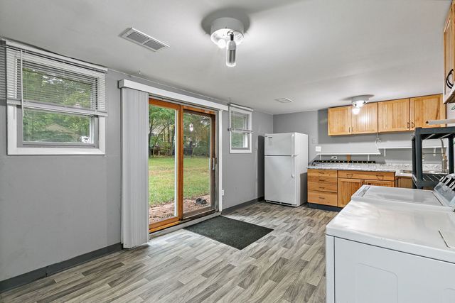 7N066 Woodlawn Avenue, St. Charles, IL 60174