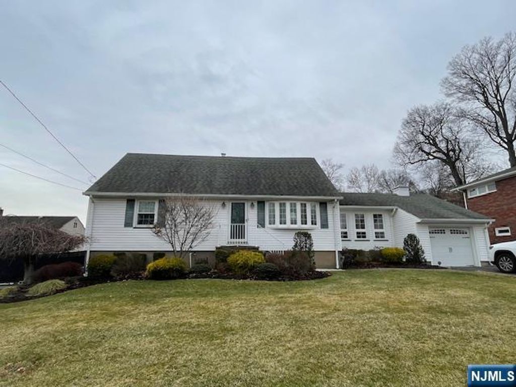 339 Boyle Avenue, Totowa, NJ 07512