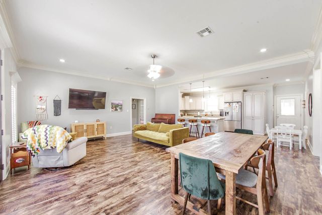 108 Rue Stephen Michael, Schriever, LA 70395