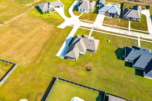 108 Rue Stephen Michael, Schriever, LA 70395