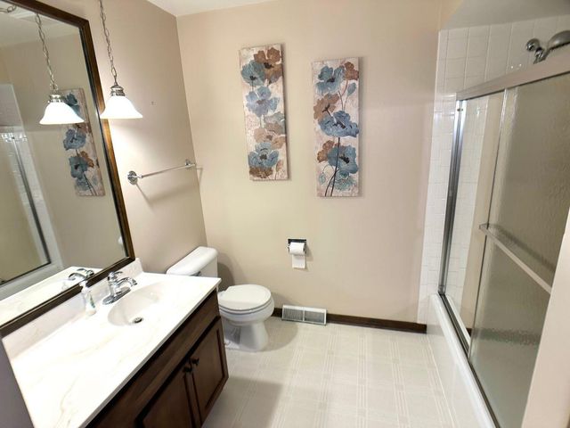 3631 Manor Drive, Highland, IN 46322