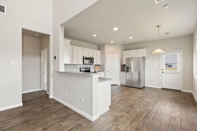 102 Ashford WAY, Georgetown, TX 78626