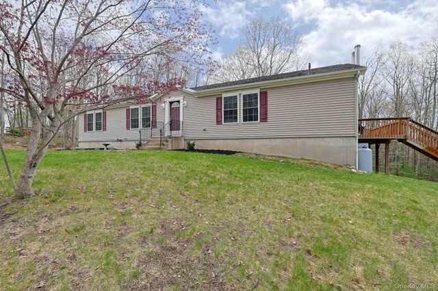70 Sawyer Lane, Pine Bush, NY 12566