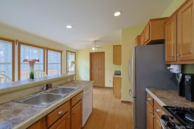 70 Sawyer Lane, Pine Bush, NY 12566