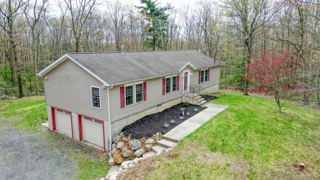 70 Sawyer Lane, Pine Bush, NY 12566