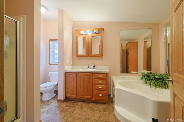 70 Sawyer Lane, Pine Bush, NY 12566