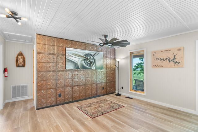 537 Eagles Lane, Peel, AR 72668
