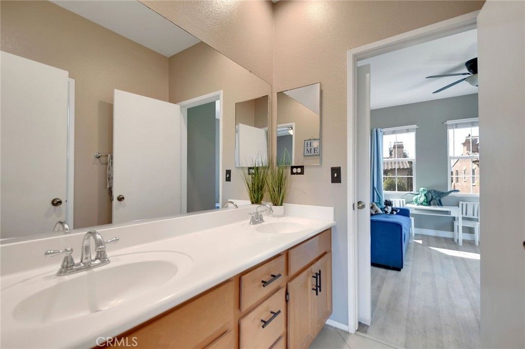 Image 28 of property listing at 4330 Altivo Lane, Corona, CA 92883
