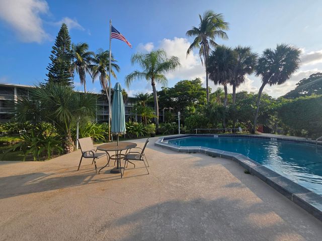777 SE 2nd Avenue 207, Deerfield Beach, FL 33441