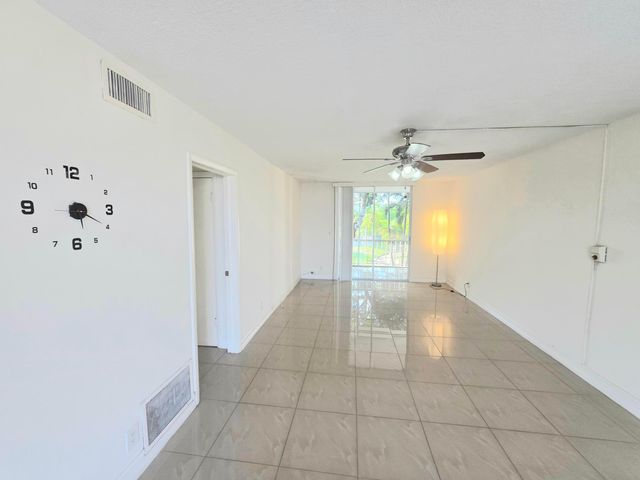 777 SE 2nd Avenue 207, Deerfield Beach, FL 33441
