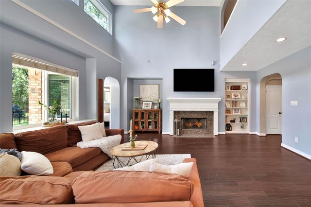 33134 Rainy Oaks Park, Magnolia, TX 77354
