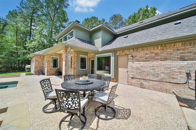 33134 Rainy Oaks Park, Magnolia, TX 77354