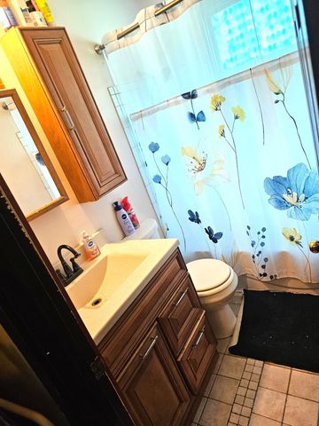 772 Fox River Road, Valparaiso, IN 46385