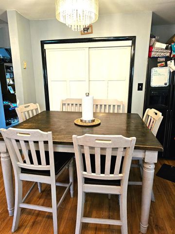 772 Fox River Road, Valparaiso, IN 46385