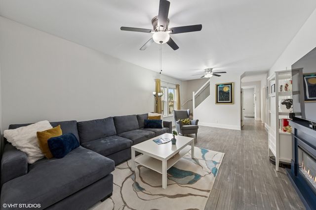 6317 W Roscoe Street, Chicago, IL 60634