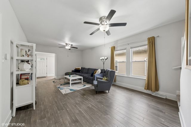 6317 W Roscoe Street, Chicago, IL 60634