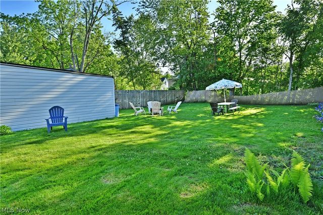 394 Meadowbrook Avenue SE, Warren, OH 44483