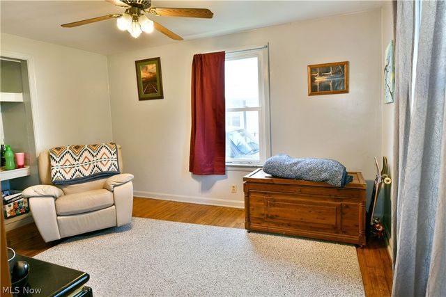 394 Meadowbrook Avenue SE, Warren, OH 44483
