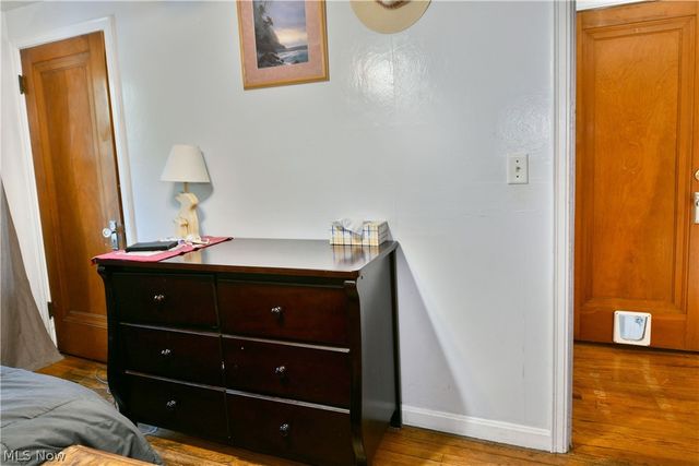394 Meadowbrook Avenue SE, Warren, OH 44483