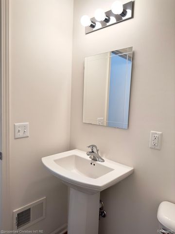 1051 N Sherman Drive C, Royal Oak, MI 48067