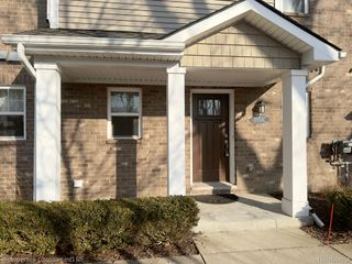 1051 N Sherman Drive C, Royal Oak, MI 48067