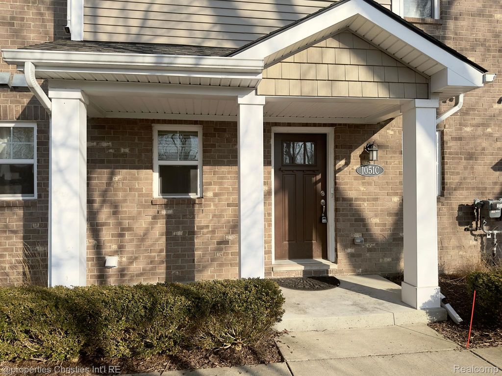 1051 N Sherman Drive C, Royal Oak, MI 48067