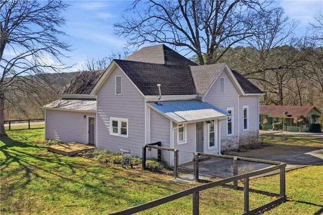 115 S Franklin Street, Adairsville, GA 30103