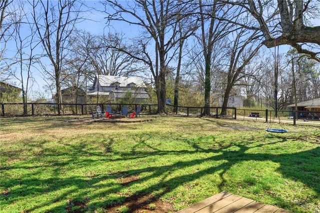 115 S Franklin Street, Adairsville, GA 30103