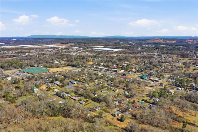 115 S Franklin Street, Adairsville, GA 30103