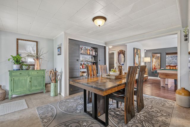 943 Twin Points Road, Hot Springs, AR 71913