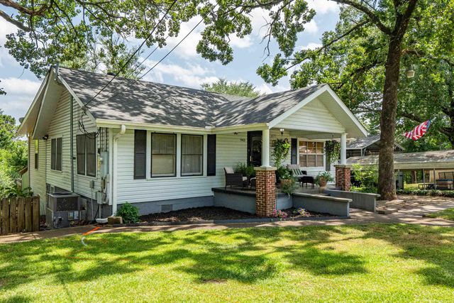 943 Twin Points Road, Hot Springs, AR 71913