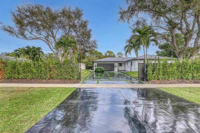 7077 Oakmont Drive, Lake Worth, FL 33467