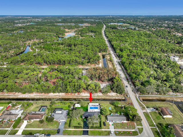 7077 Oakmont Drive, Lake Worth, FL 33467