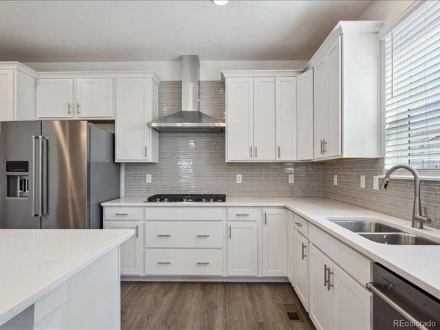 1151 Ridgefield Dr, Berthoud, CO 80513