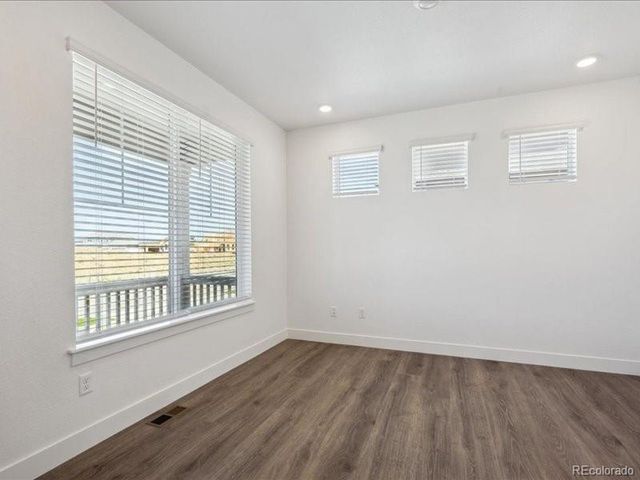 1151 Ridgefield Dr, Berthoud, CO 80513