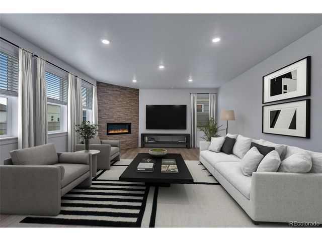 1151 Ridgefield Dr, Berthoud, CO 80513