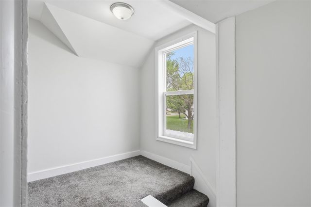 357 W 3rd Street, El Paso, IL 61738