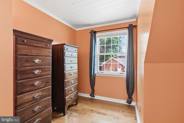 198 W LINCOLN AVE, Telford, PA 18969