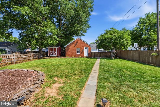 198 W LINCOLN AVE, Telford, PA 18969