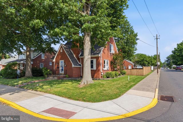198 W LINCOLN AVE, Telford, PA 18969