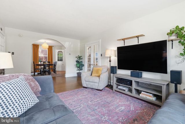 198 W LINCOLN AVE, Telford, PA 18969