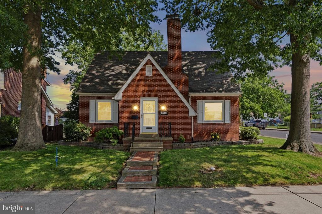 198 W LINCOLN AVE, Telford, PA 18969