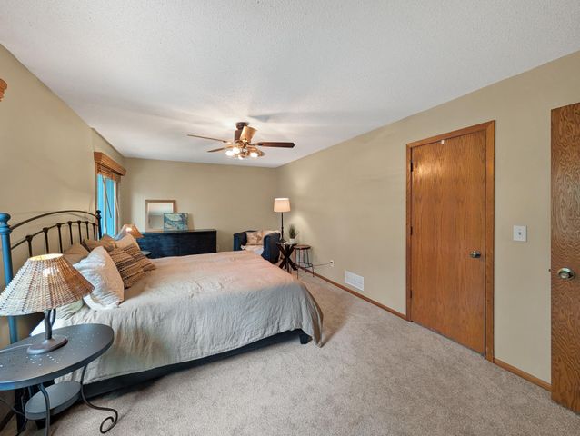 13655 Henna Court, Apple Valley, MN 55124